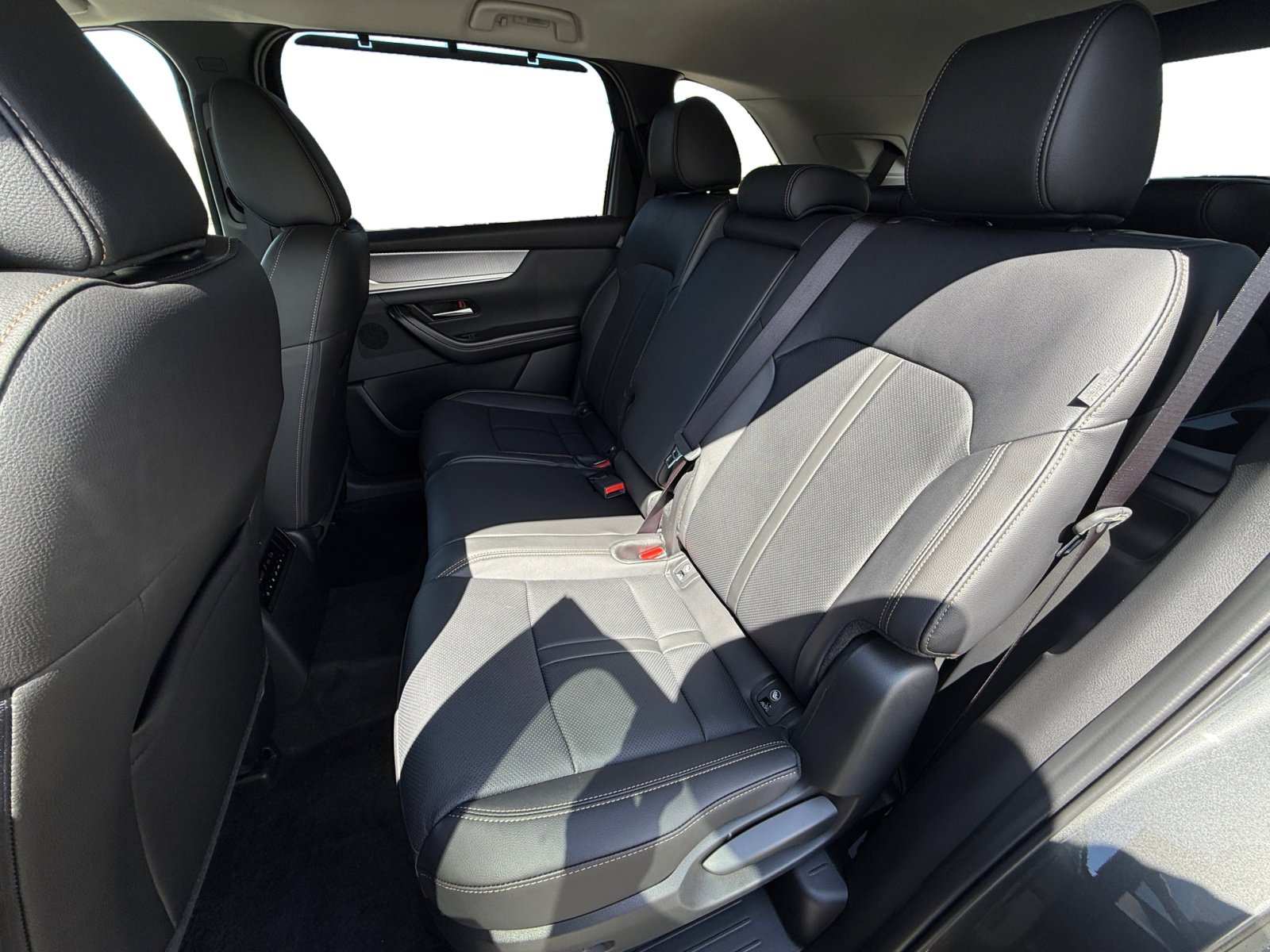 New 2025 MAZDA CX-90 3.3 Turbo w/ Premium Sport Pkg image 16