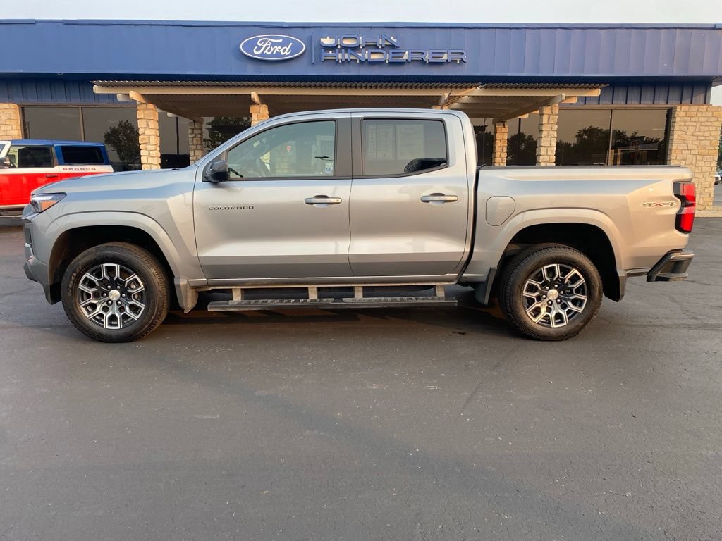 Used 2024 Chevrolet Colorado LT w/ LT Convenience Package III AWD/4WD image 6