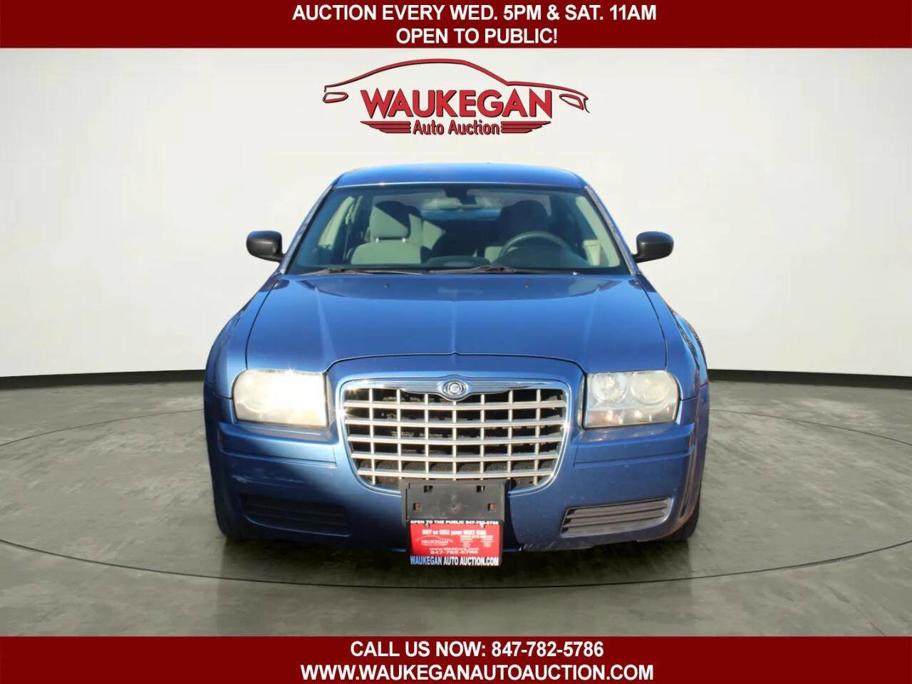 Used 2007 Chrysler 300 image 2