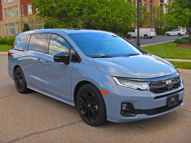 Used 2025 Honda Odyssey Sport-L image 3