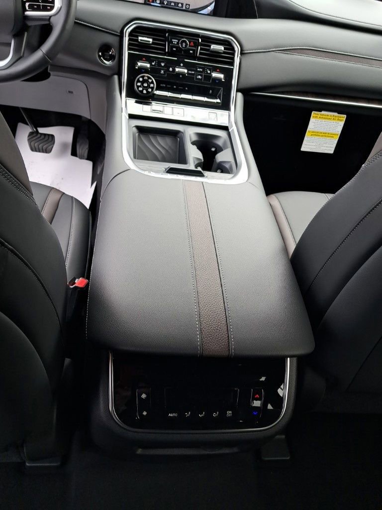 New 2025 Nissan Armada SL image 27