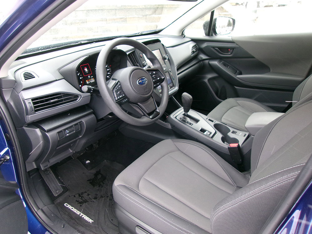 Used 2024 Subaru Crosstrek 2.0i AWD/4WD image 15