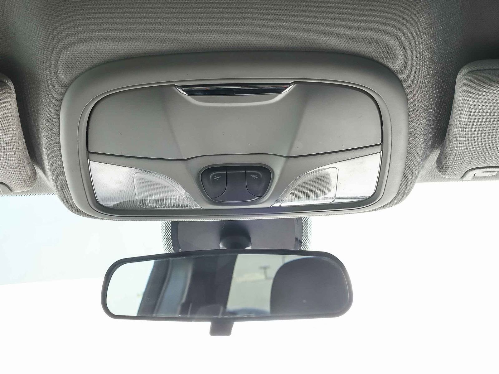 Used 2019 Jeep Cherokee Latitude w/ Popular Appearance Group image 16