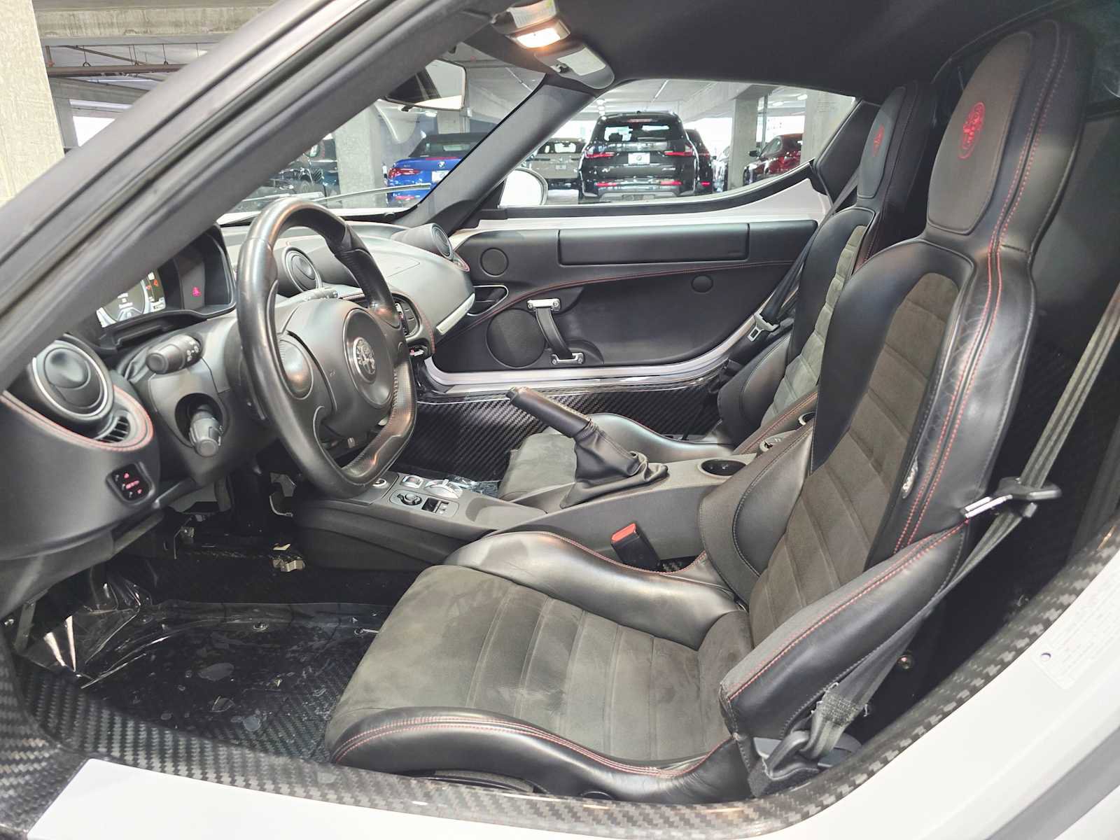 Used 2018 Alfa Romeo 4C Coupe w/ Convenience Group - Coupe image 22