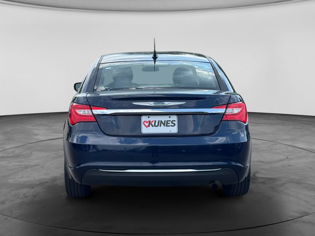 Used 2013 Chrysler 200 Touring FWD image 8