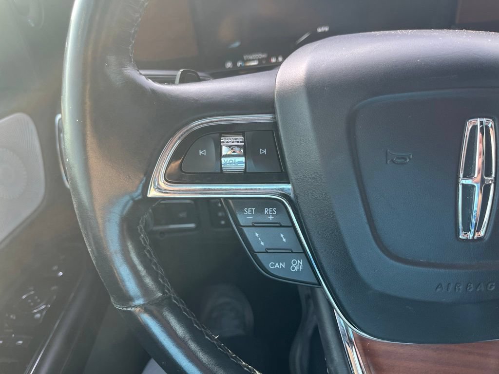 Used 2020 Lincoln Navigator L Reserve w/ Equipment Group 208A Reserve AWD/4WD image 13