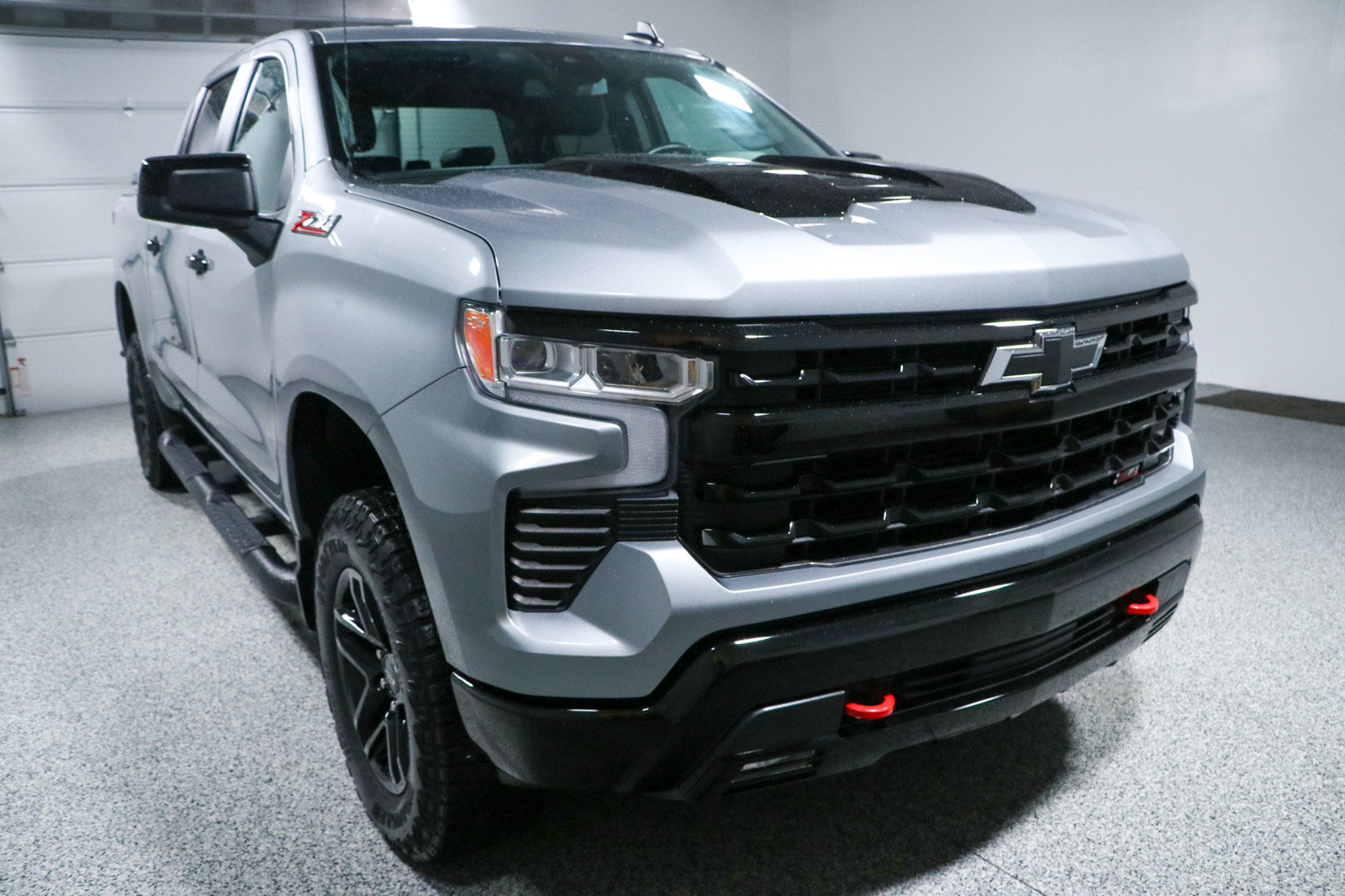 Used 2024 Chevrolet Silverado 1500 LT Trail Boss w/ Protection Package AWD/4WD image 5