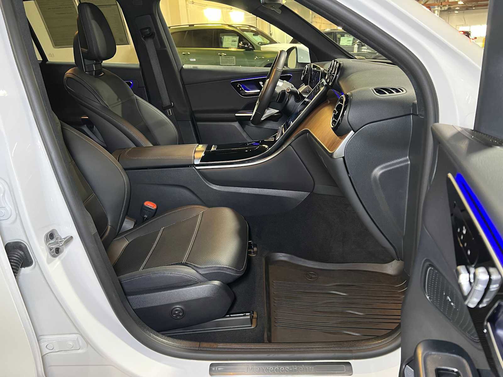 Certified 2025 Mercedes-Benz GLC 300 GLC 300 image 12