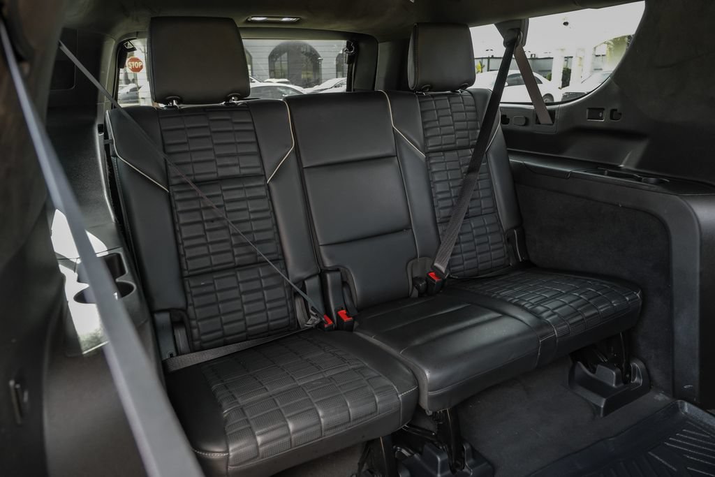 Used 2021 Cadillac Escalade ESV Premium Luxury Platinum AWD/4WD image 48