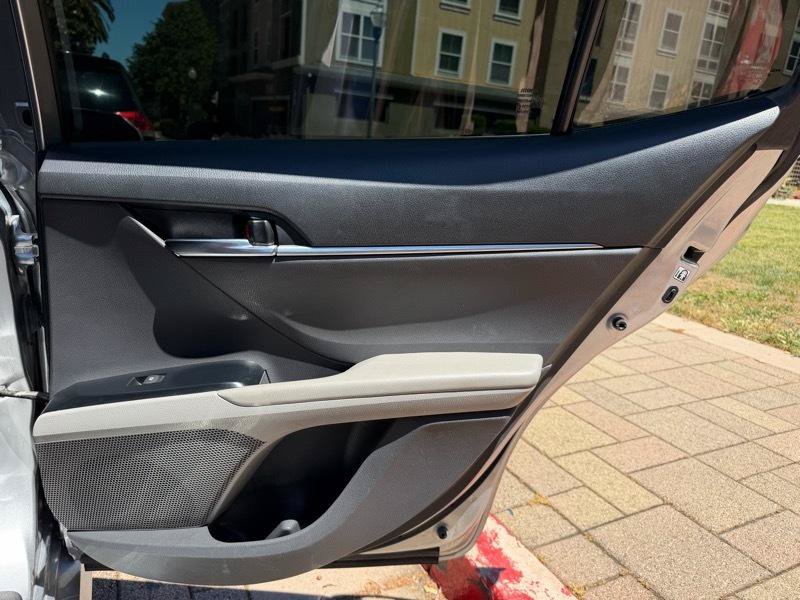 Used 2019 Toyota Camry LE w/ Carpet Mat Package FWD image 92
