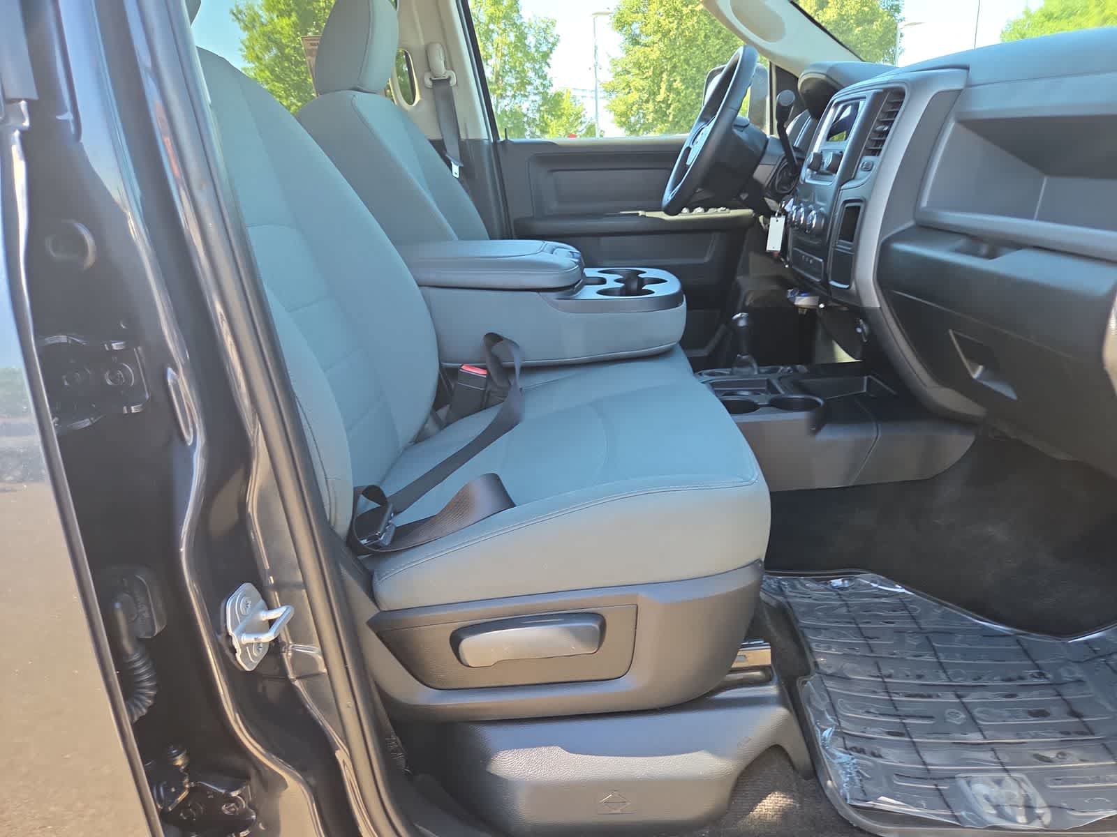 Used 2018 RAM 2500 ST AWD/4WD image 22
