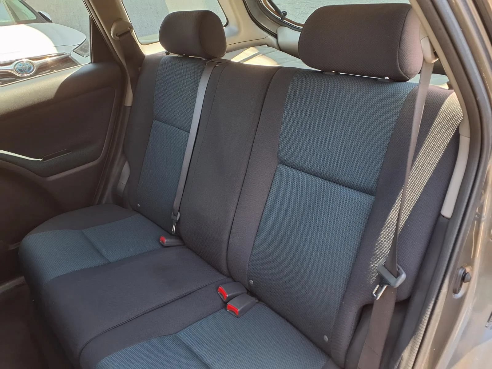 Used 2005 Toyota Matrix XR FWD image 24