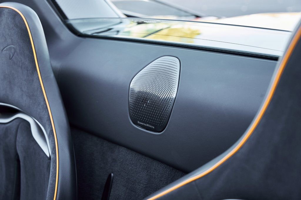 Used 2025 McLaren Artura Spider image 52