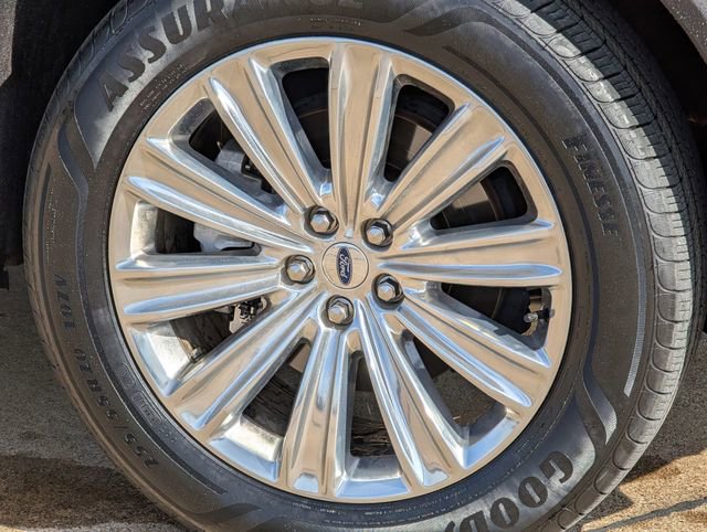 Used 2020 Ford Explorer Limited image 9