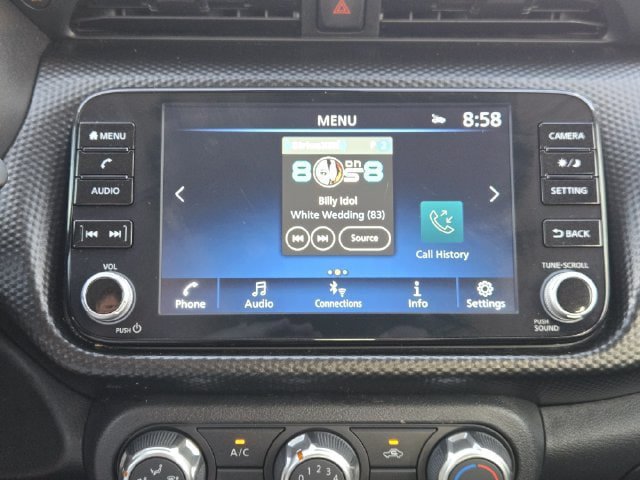 Used 2024 Nissan Kicks SV w/ Interior Electronics Package FWD image 18