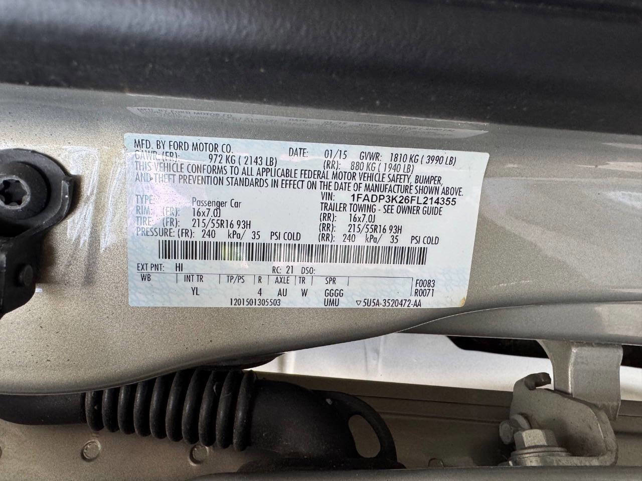 Used 2015 Ford Focus SE FWD image 46