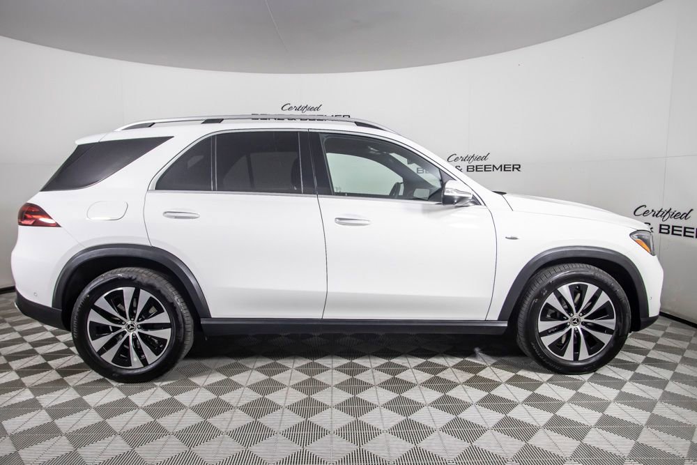 Used 2025 Mercedes-Benz GLE 450e 4MATIC image 4