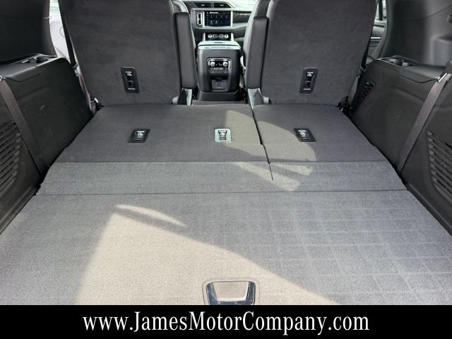 Used 2024 GMC Yukon Denali AWD/4WD image 18