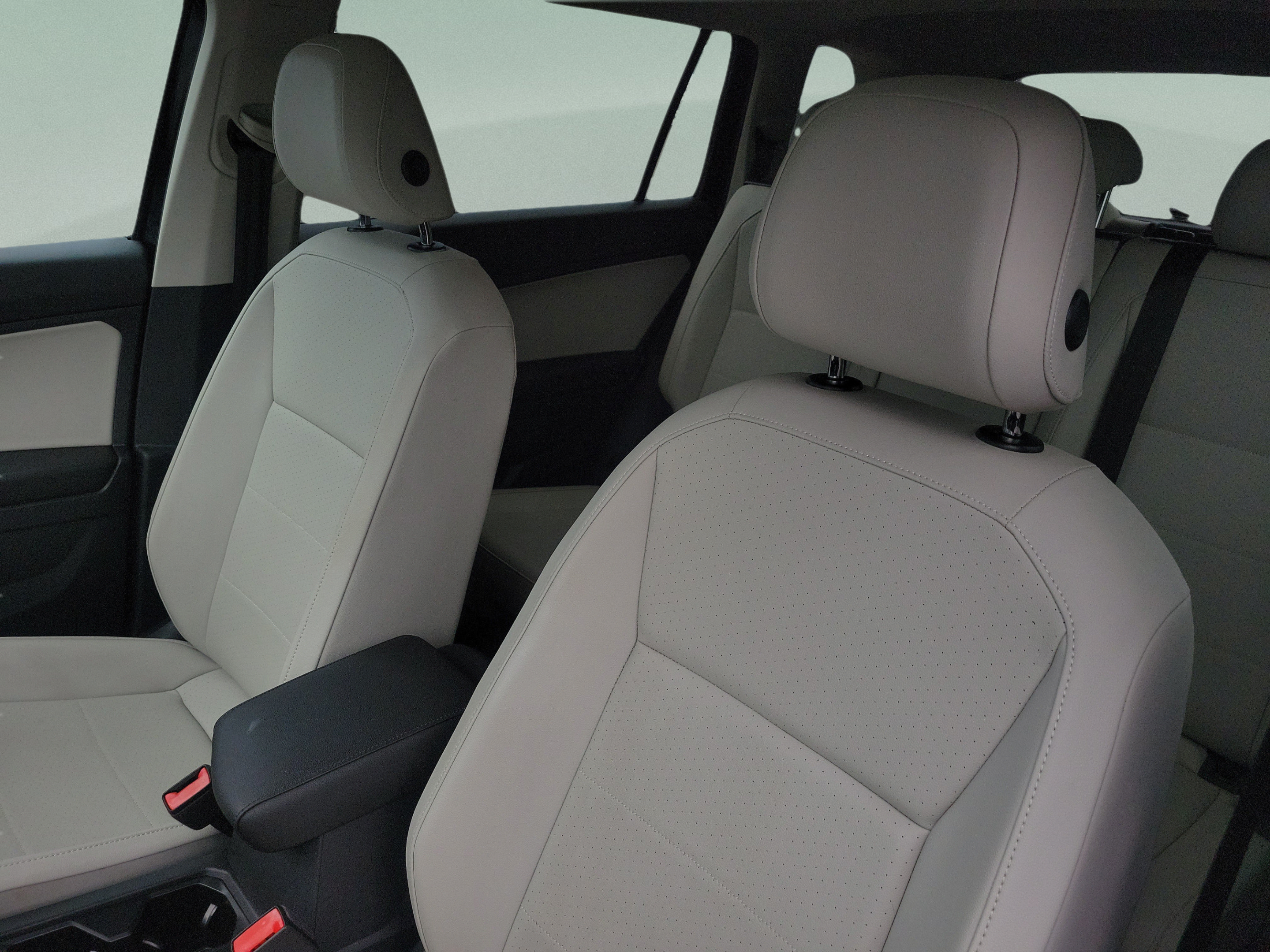 Used 2020 Volkswagen Tiguan SE w/ Panoramic Sunroof Package FWD image 17