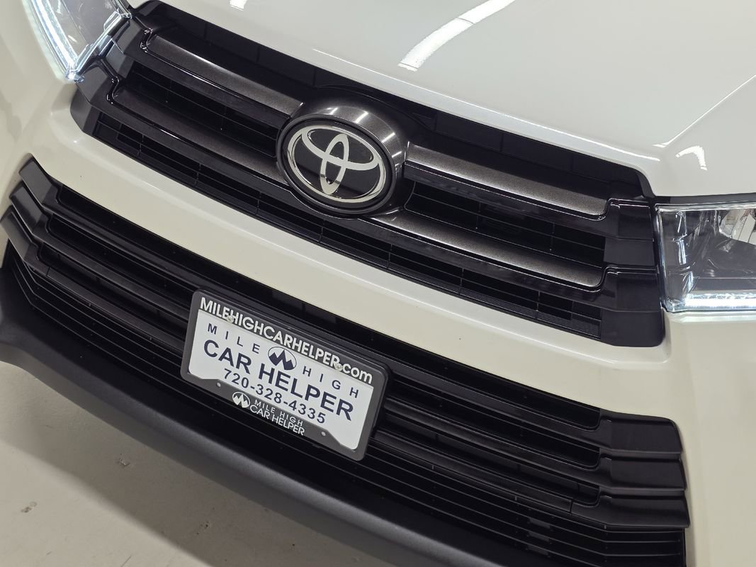Used 2017 Toyota Highlander SE image 42