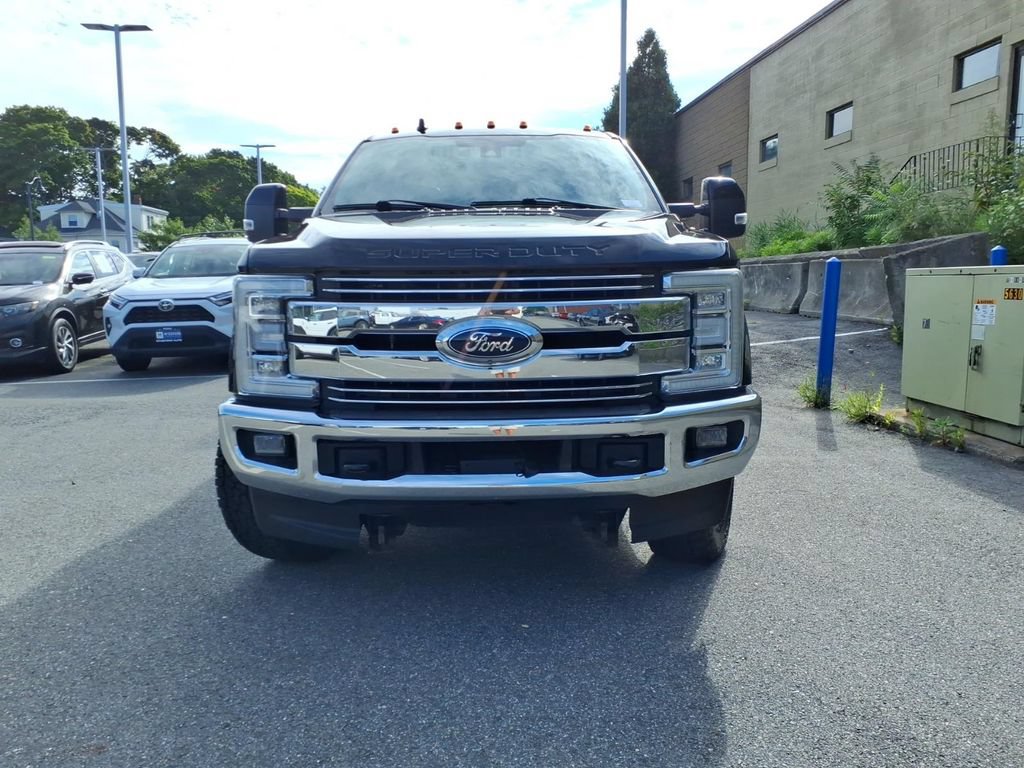 Used 2019 Ford F250 Lariat w/ Lariat Ultimate Package AWD/4WD image 3