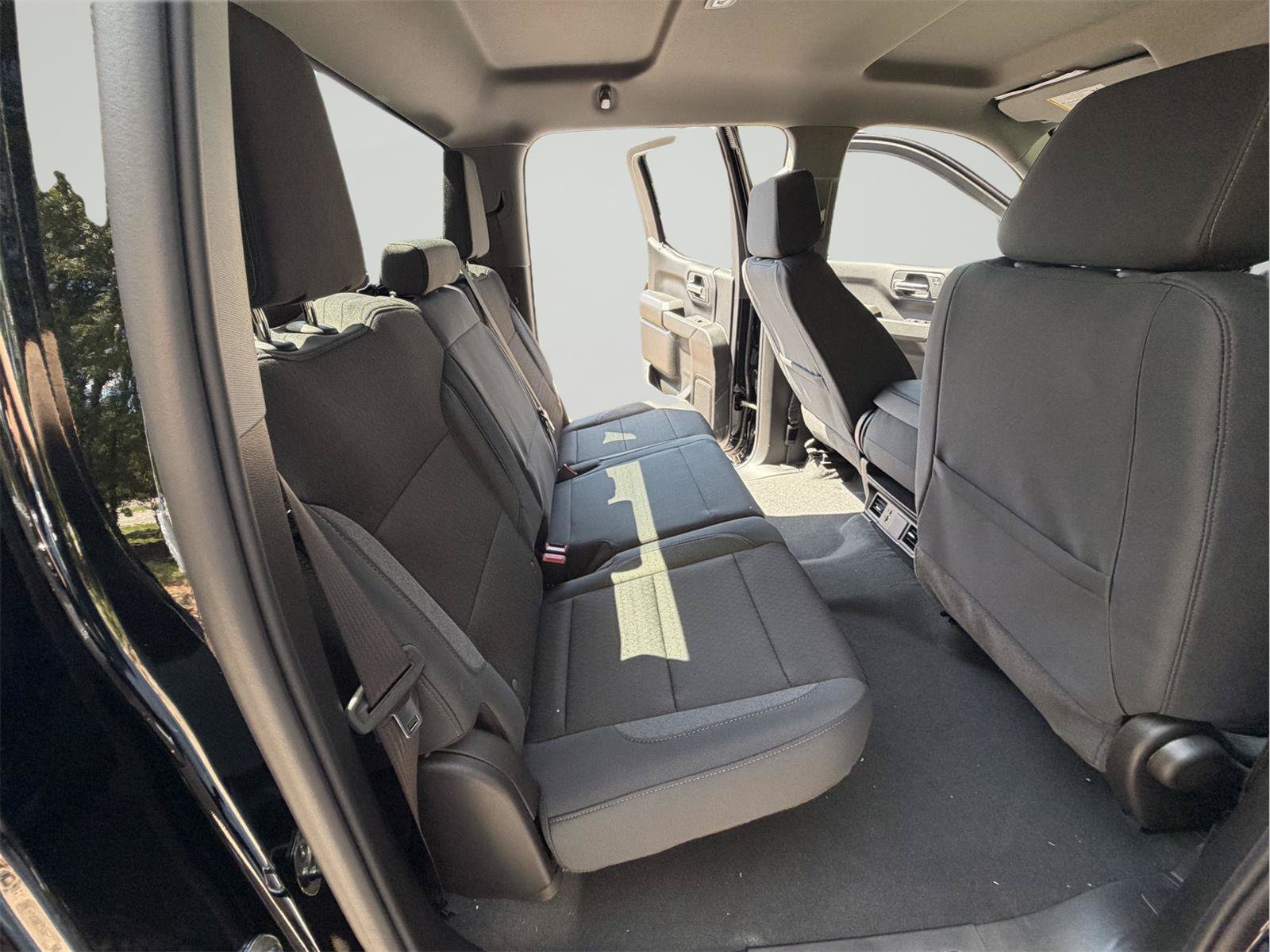 New 2026 Chevrolet Silverado 1500 Custom w/ LPO, Dark Essentials Package AWD/4WD image 23