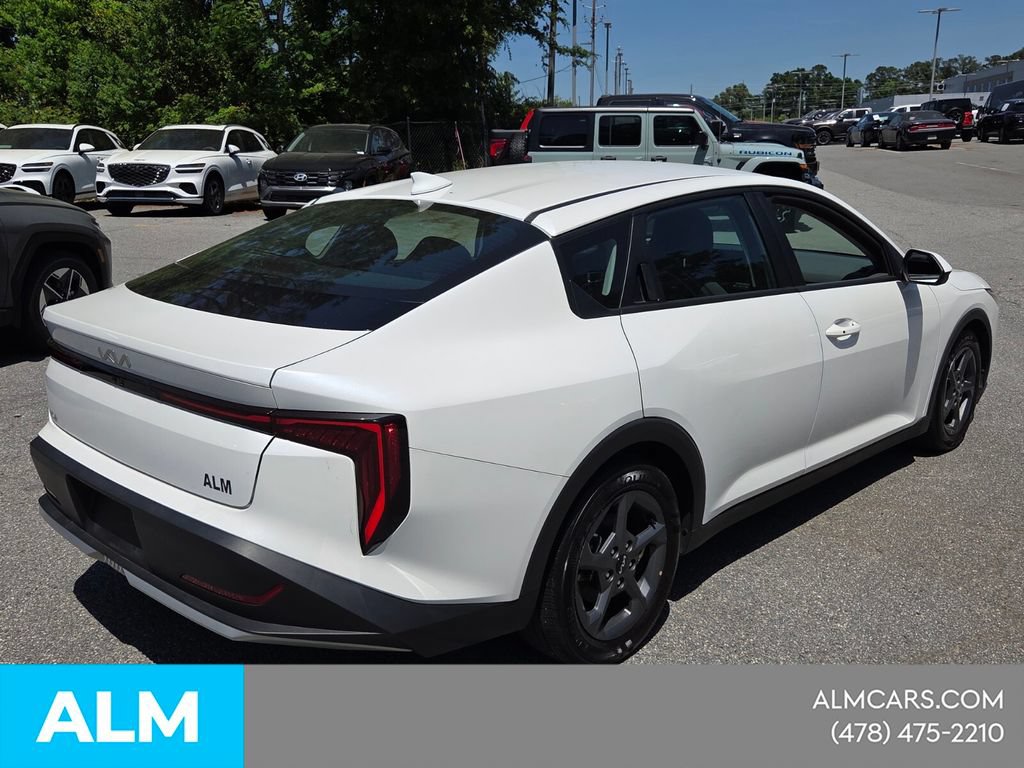 Used 2025 Kia K4 FWD image 14