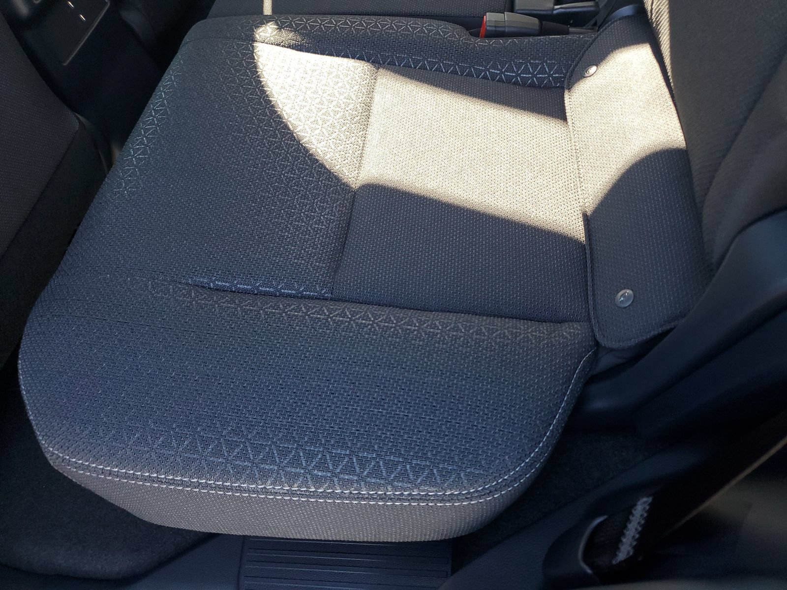 New 2026 Toyota 4Runner SR5 AWD/4WD image 25