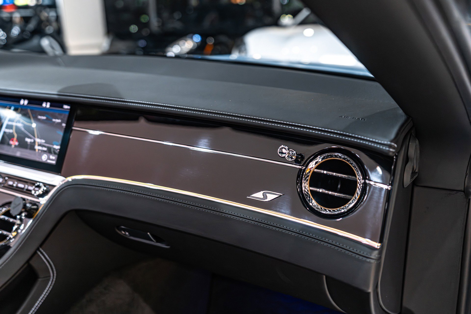 Used 2024 Bentley Continental GT S image 27