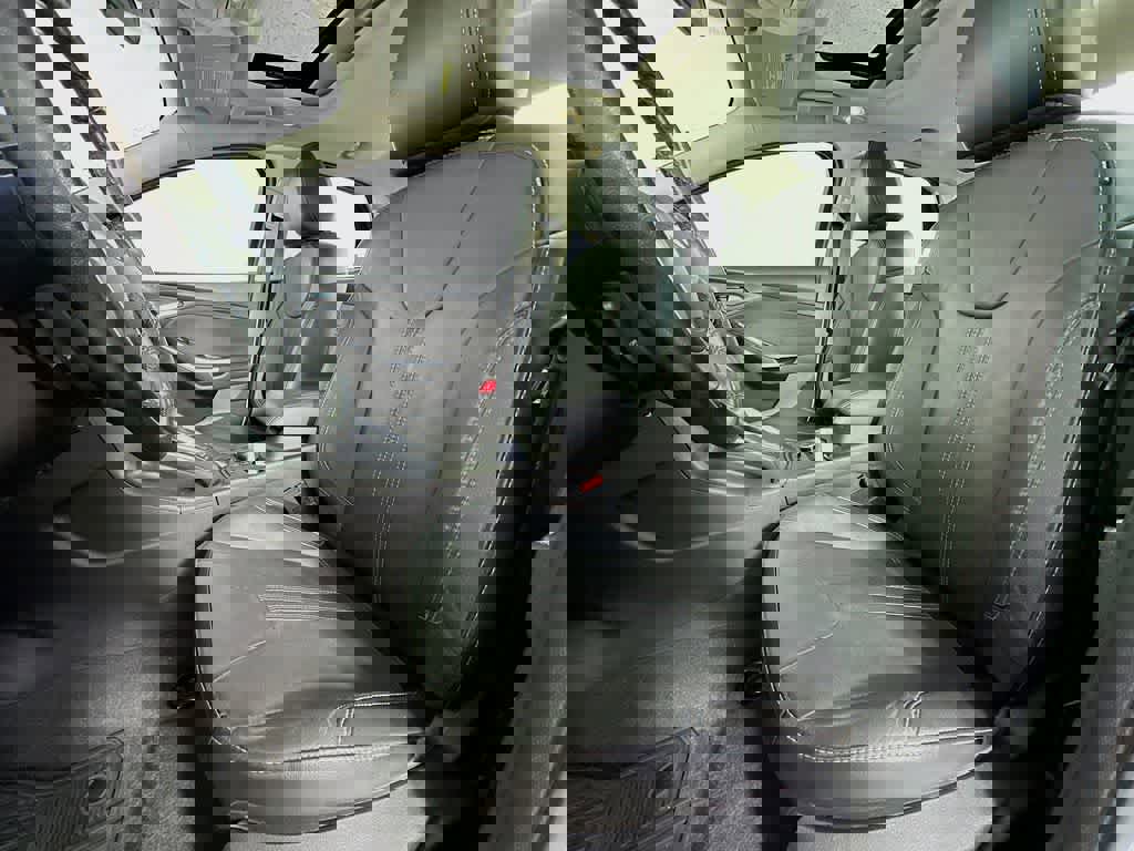 Used 2013 Ford Focus Titanium image 12