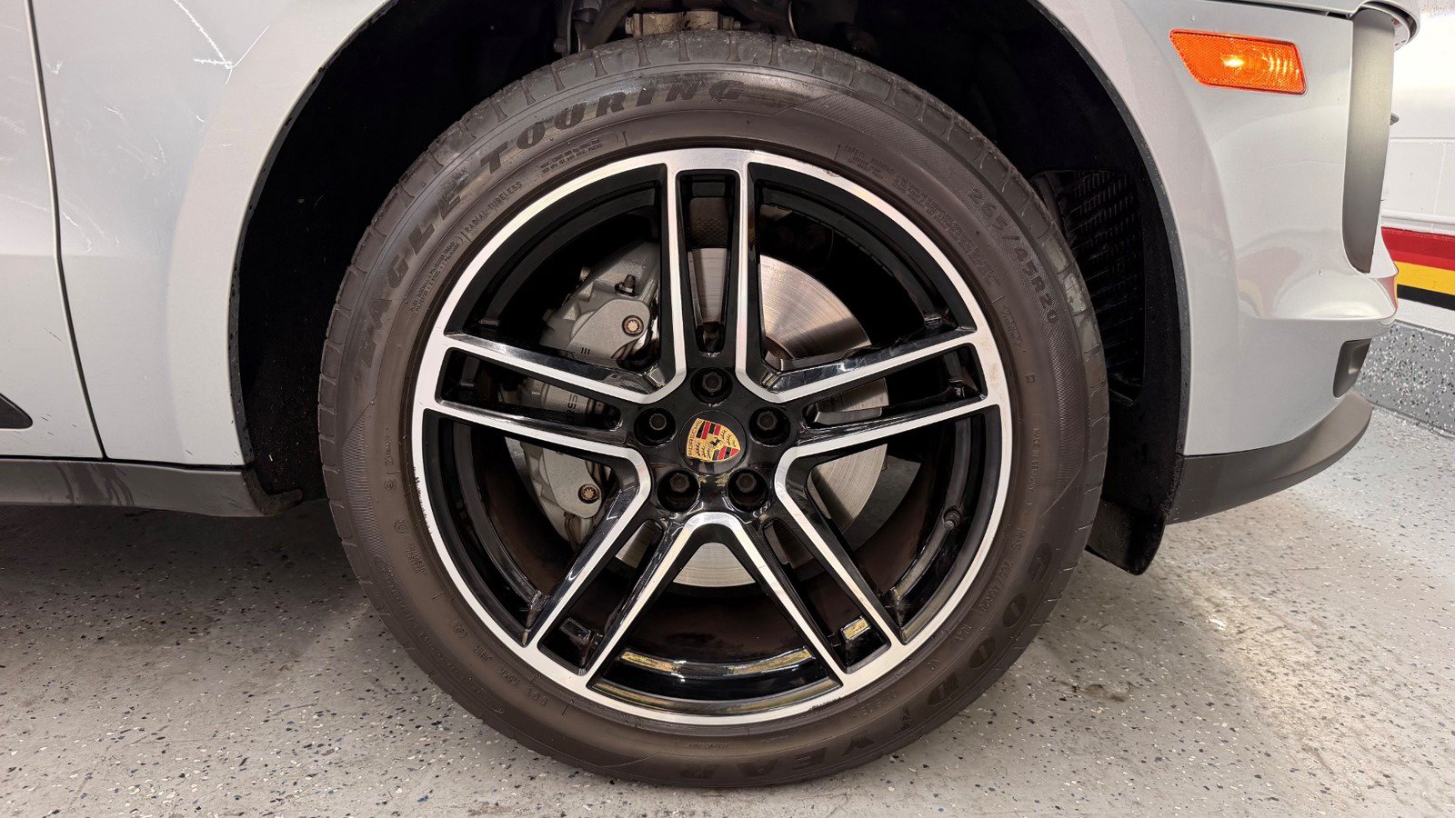 Used 2019 Porsche Macan S w/ Premium Package Plus AWD/4WD image 20