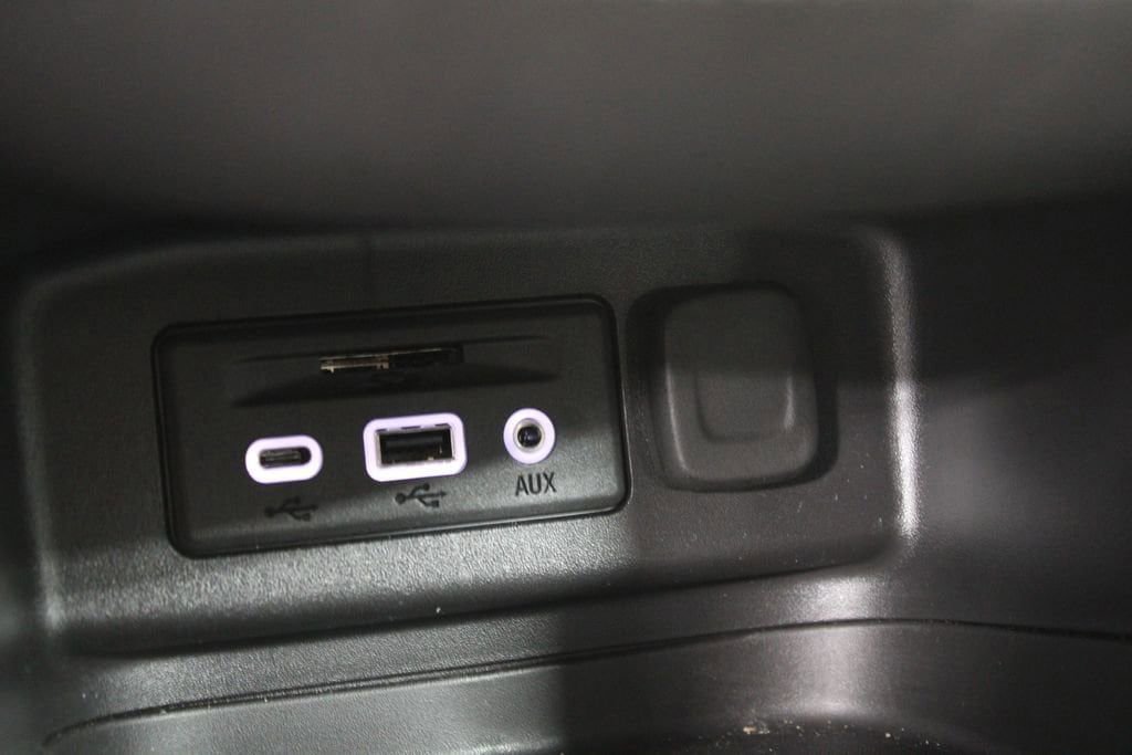 Used 2024 Chevrolet Equinox RS w/ RS Leather Package image 51