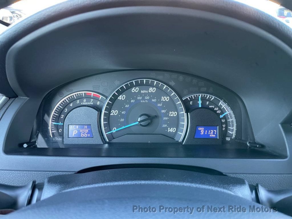 Used 2012 Toyota Camry XLE FWD image 15