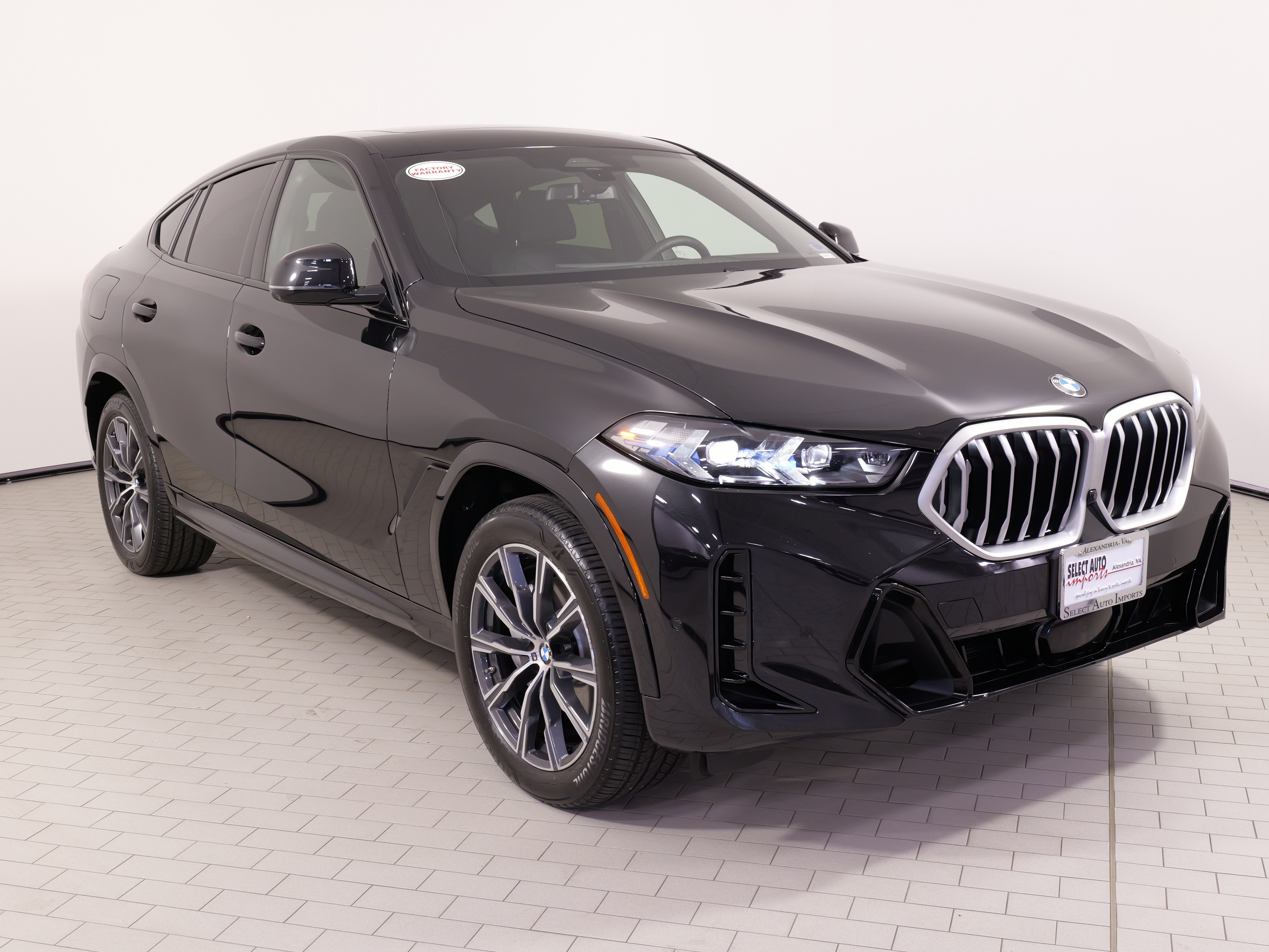 Used 2026 BMW X6 xDrive40i w/ Climate Comfort Package AWD/4WD image 6