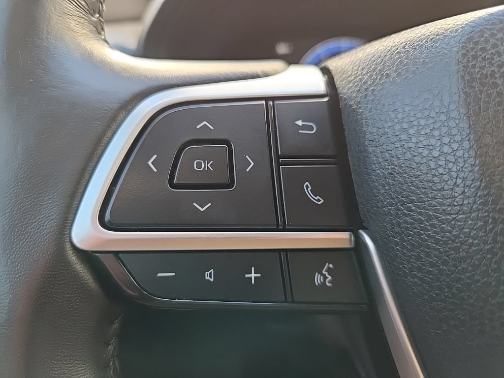Used 2024 Toyota Grand Highlander AWD image 49