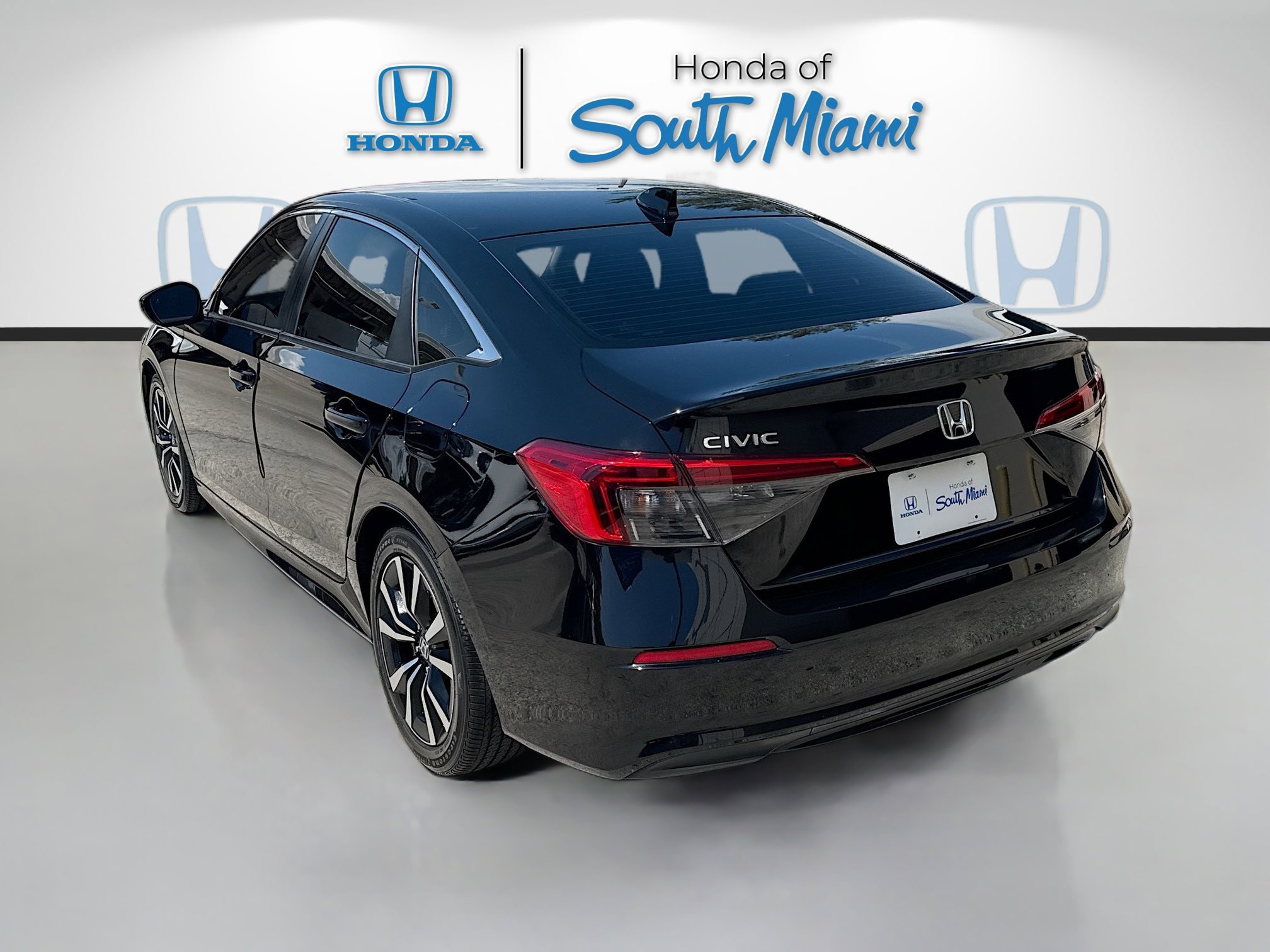 Used 2024 Honda Civic EX image 5