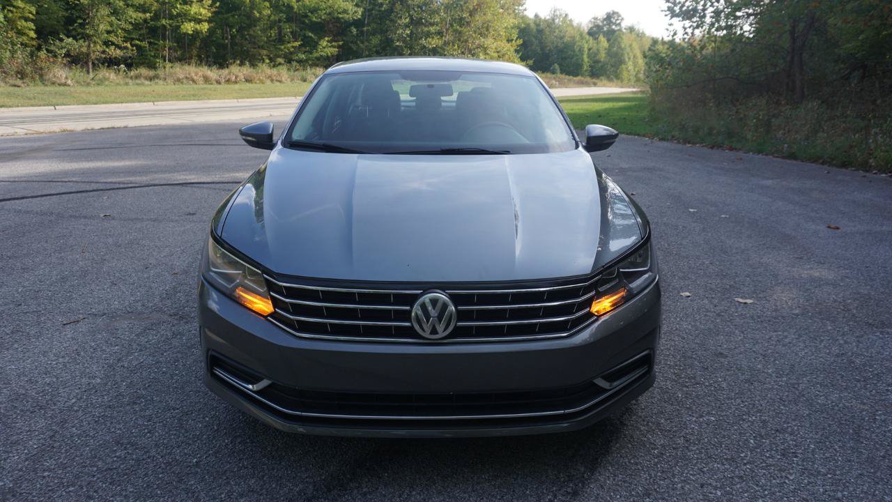 Used 2017 Volkswagen Passat 1.8T S FWD image 8