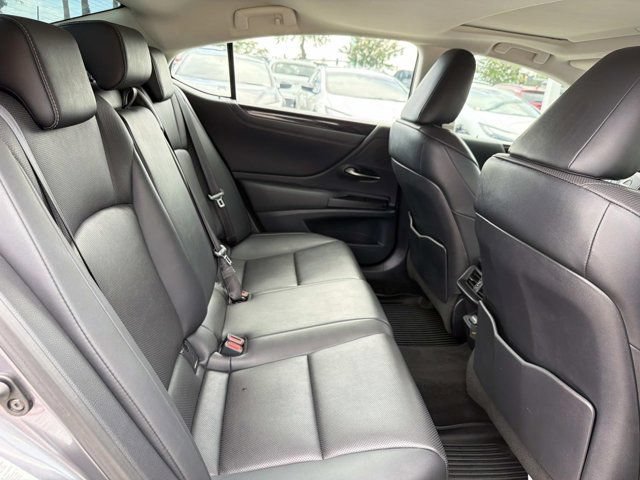 Used 2019 Lexus ES 350 w/ Premium Package FWD image 21