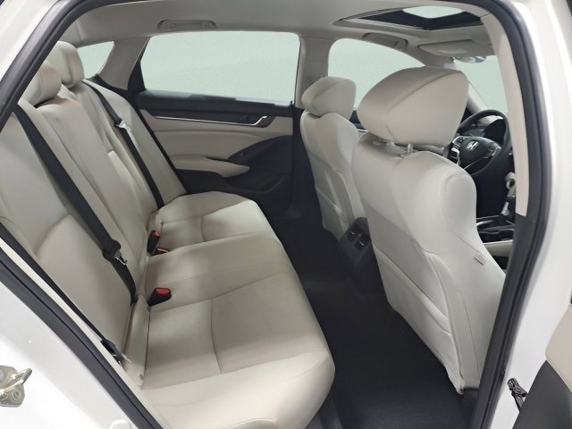 Certified 2018 Honda Accord EX image 17