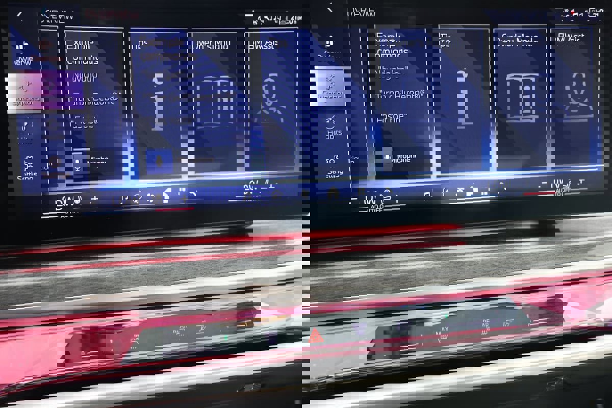 Used 2023 BMW 760i xDrive image 49