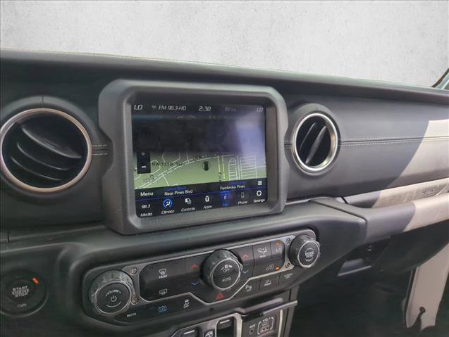 Used 2022 Jeep Wrangler Unlimited Sahara w/ Cold Weather Group image 11