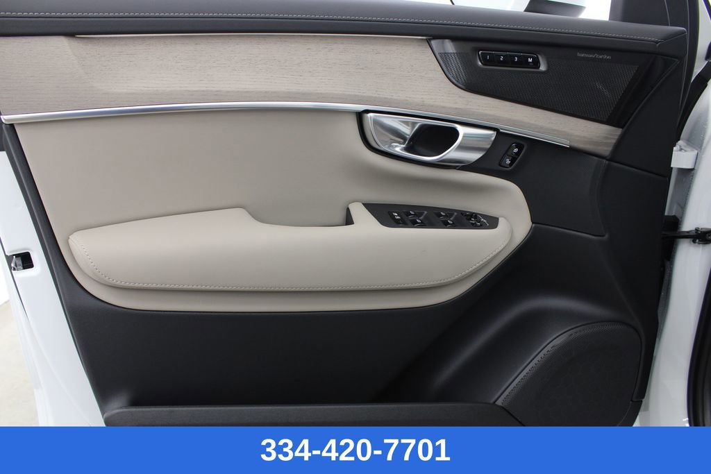 New 2026 Volvo XC90 B6 Plus w/ Protection Package image 16