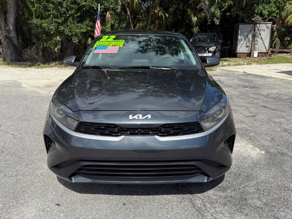 Used 2022 Kia Forte LXS w/ LXS Technology Package image 2