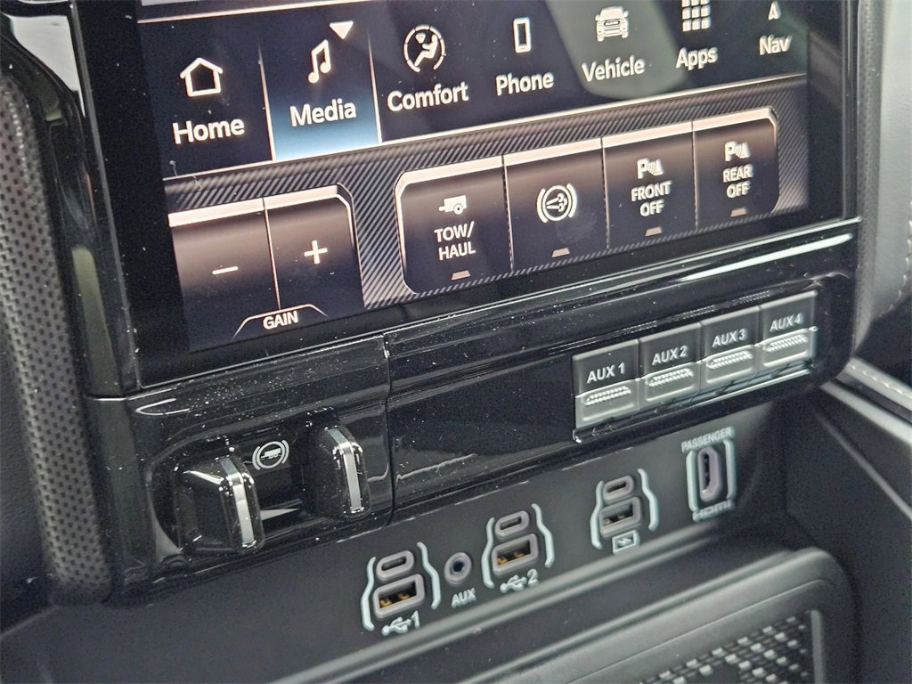 New 2026 RAM 3500 Limited image 36