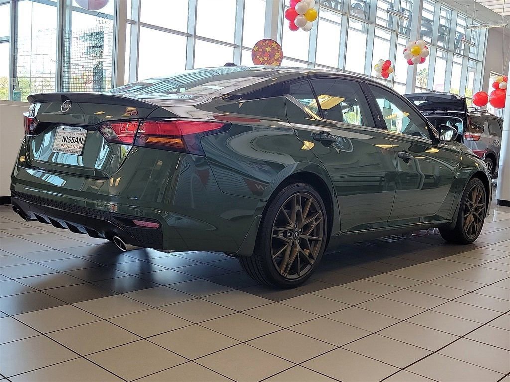 New 2025 Nissan Altima 2.5 SR image 3