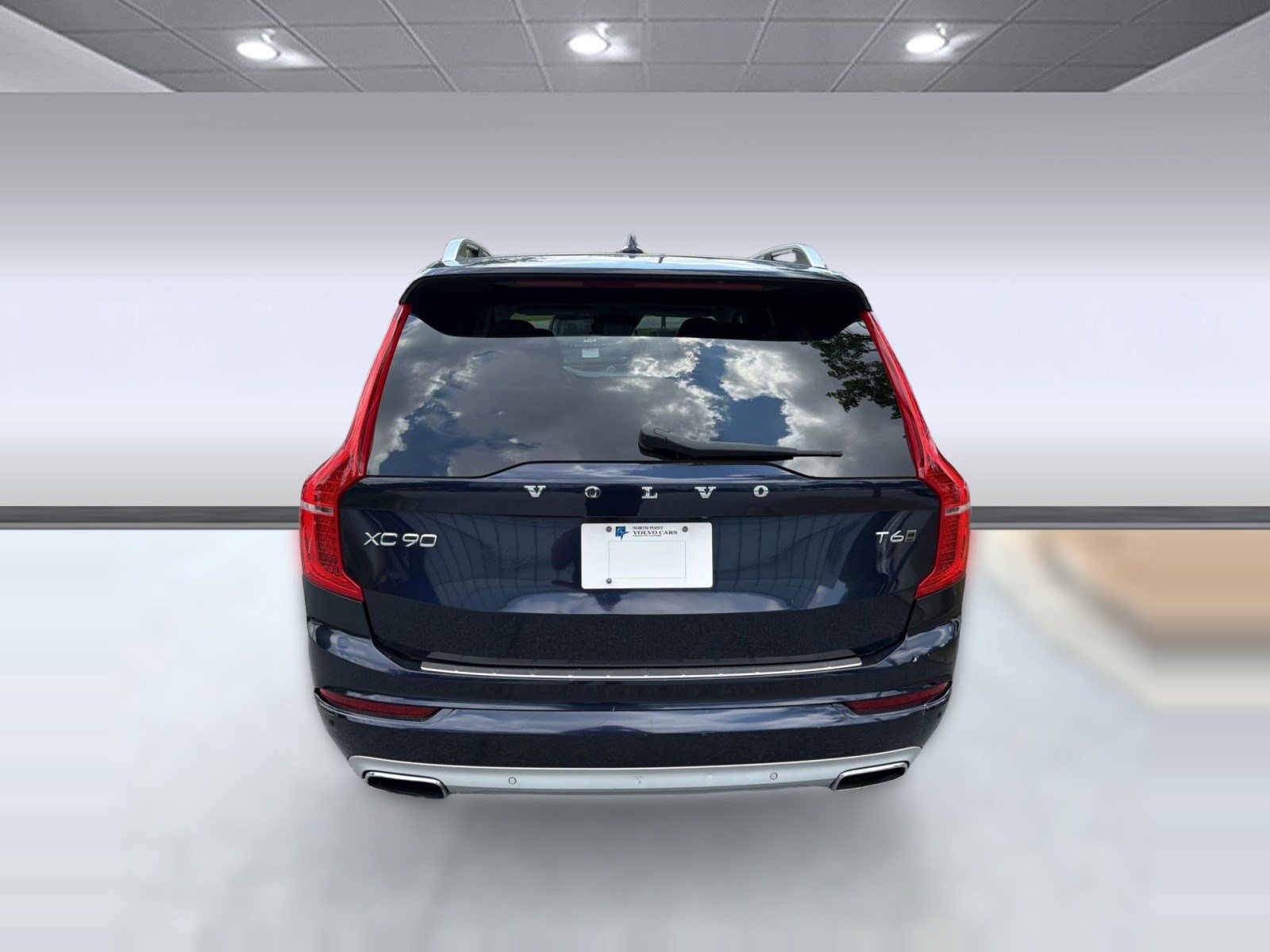 Used 2017 Volvo XC90 T6 Momentum w/ Vision Package AWD/4WD image 10