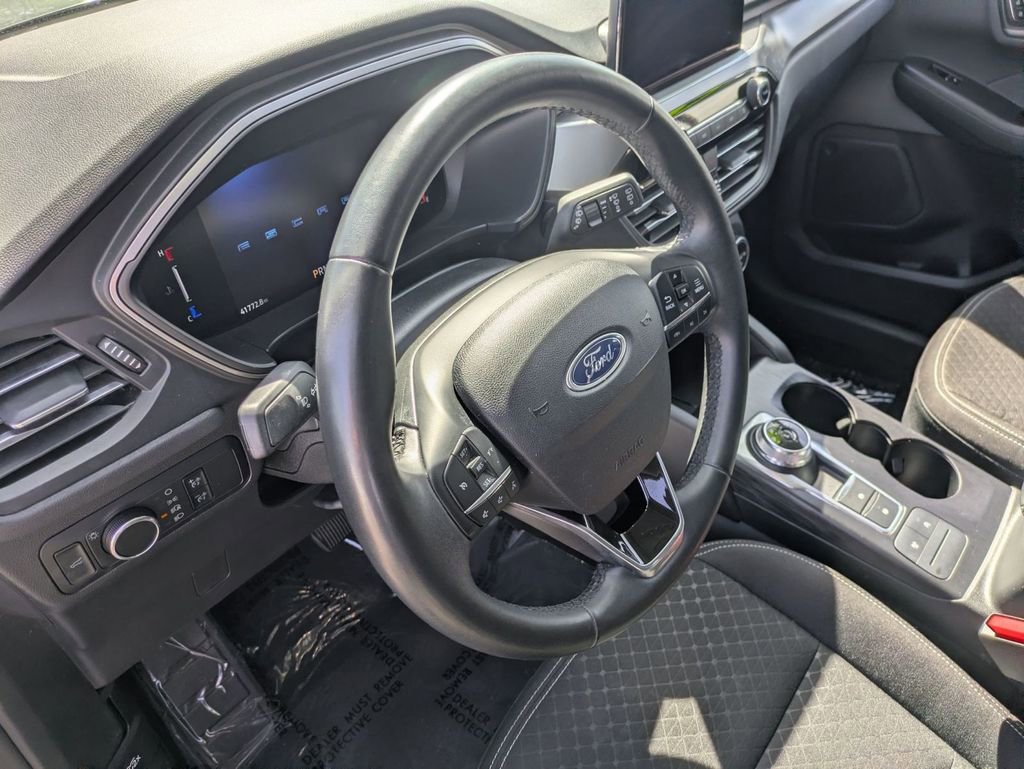 Used 2024 Ford Escape Active image 16