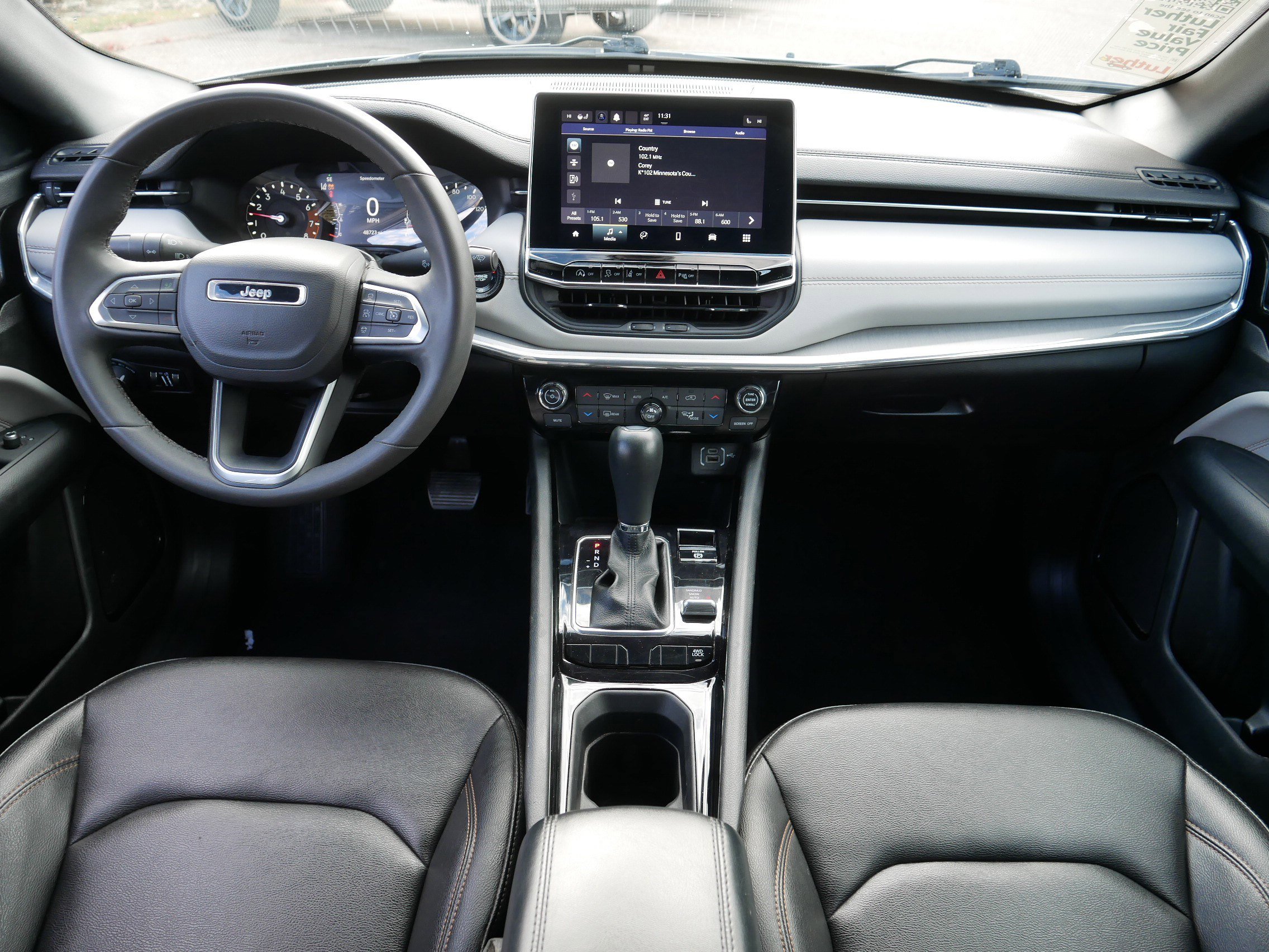 Used 2024 Jeep Compass Limited image 10