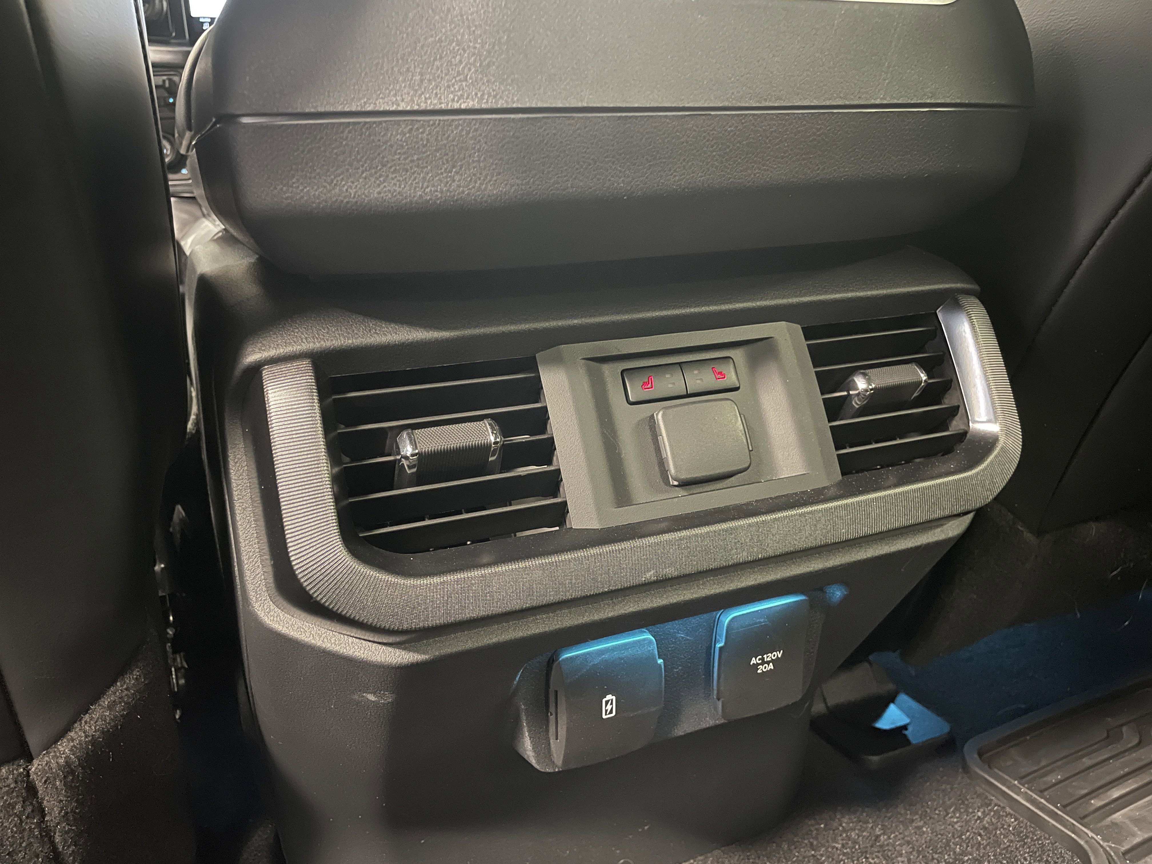 Used 2024 Ford F150 Platinum w/ Equipment Group 702A High image 26