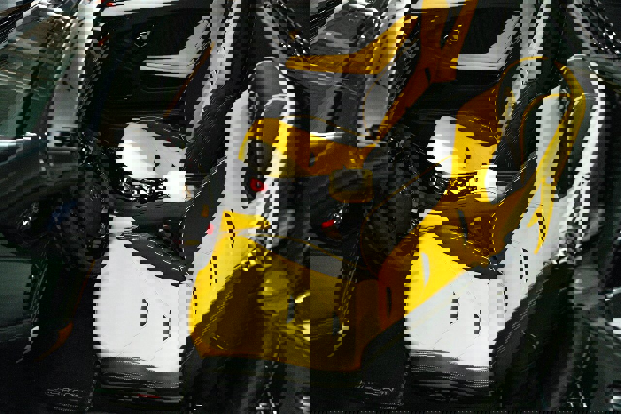 Used 2023 Lamborghini Huracan EVO image 33